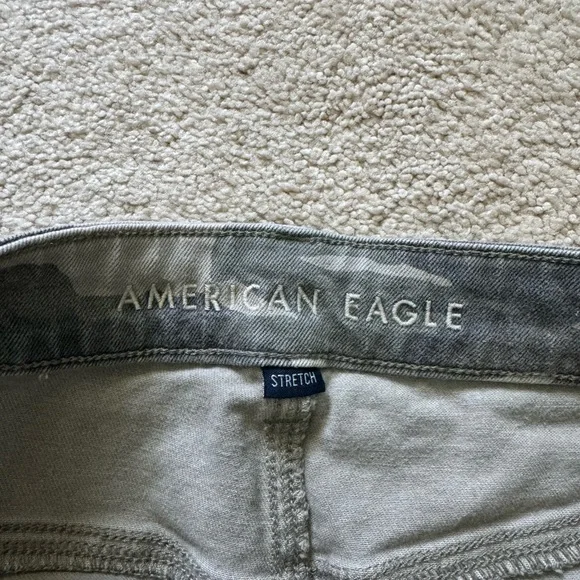 American Eagle Camo Shorts - Picture 3 of 4